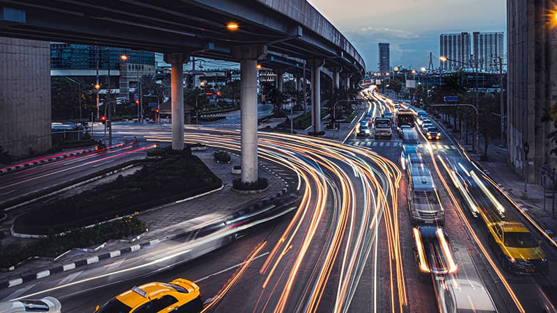ทางหลวง ทางด่วน แตกต่างกันยังไง | รู้ใจประกันภัย