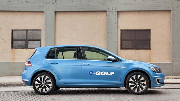 Volkswagen_e-Golf_โฟล์คสวาเกน_อี-กอล์ฟ_รถพลังงานทางเลือก