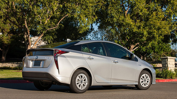 Toyota_Prius_Hybrid_โตโยต้า_พรีอุส_ไฮบริด_รถพลังงานทางเลือก