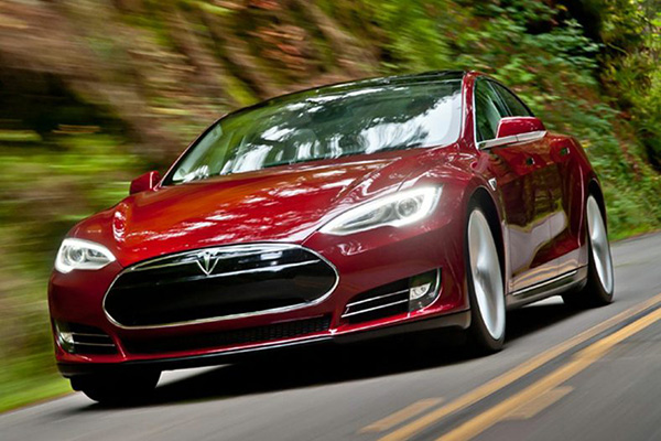 Tesla_Model_S_เทสล่า_โมเดล_เอส_รถพลังงานทางเลือก