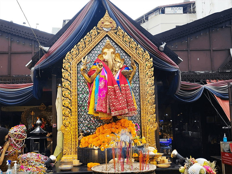 สายมูห้ามพลาด! รวม 9 สถานที่มูเตลู ขอพรเรื่องงานให้ปังแบบฉุดไม่อยู่