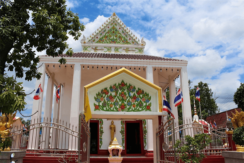 masii ชวนมู! รวม 9 สถานที่ มูเตลู ขอพรเรื่องงาน ให้ปังแบบฉุดไม่อยู่ … พร้อมดู บัตรเครดิต ใบไหนโดนใจชาวออฟฟิศ ปี 2022 ( เงินเดือน 15,000 ก็สมัครได้! ) - วัดศาลเจ้า ปทุมธานี