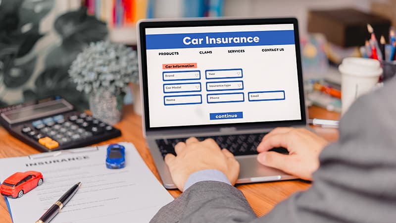 ประโยชน์ของดิจิทัลแพลตฟอร์มและ InsurTech | รู้ใจ ประกันภัย
