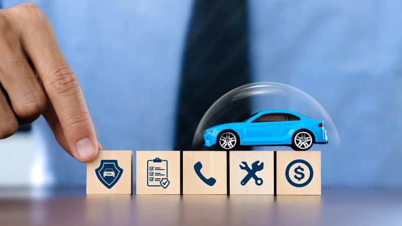 Discover up to 80% discounts under the new car insurance rules by OIC Thailand | Roojai Insurance