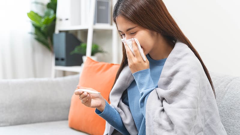 โรคที่ควรระวัง เมื่อเข้าสู่ฤดูหนาว | รู้ใจประกันภัย