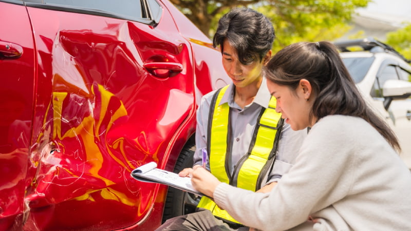 ตารางความคุ้มครอง และทริคต่อประกันรถยนต์ยังไงให้ตอบโจทย์ | รู้ใจประกันรถยนต์