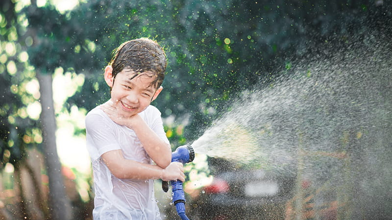 เรื่องควรรู้ ก่อนขับรถเล่นน้ำสงกรานต์ | ประกันรถยนต์