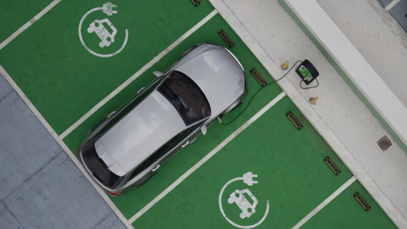 วิธีใช้รถไฟฟ้า EV ให้คุ้มค่าที่สุด | รู้ใจประกันภัย