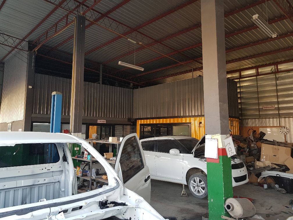 P.J.Autoservice Auto Service for your car repair needs by